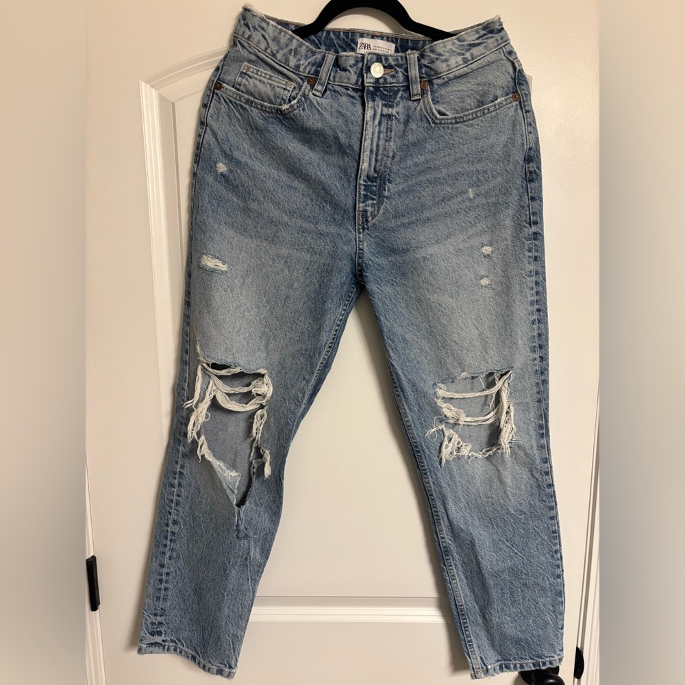 Zara Light Blue Distressed Ankle Jeans